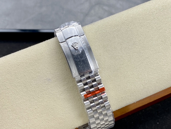 激安ロレックス着用イメージ